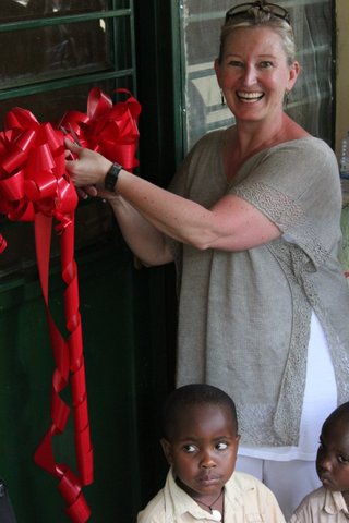 Clare Everest cutting the opening ribbon - CE.jpg