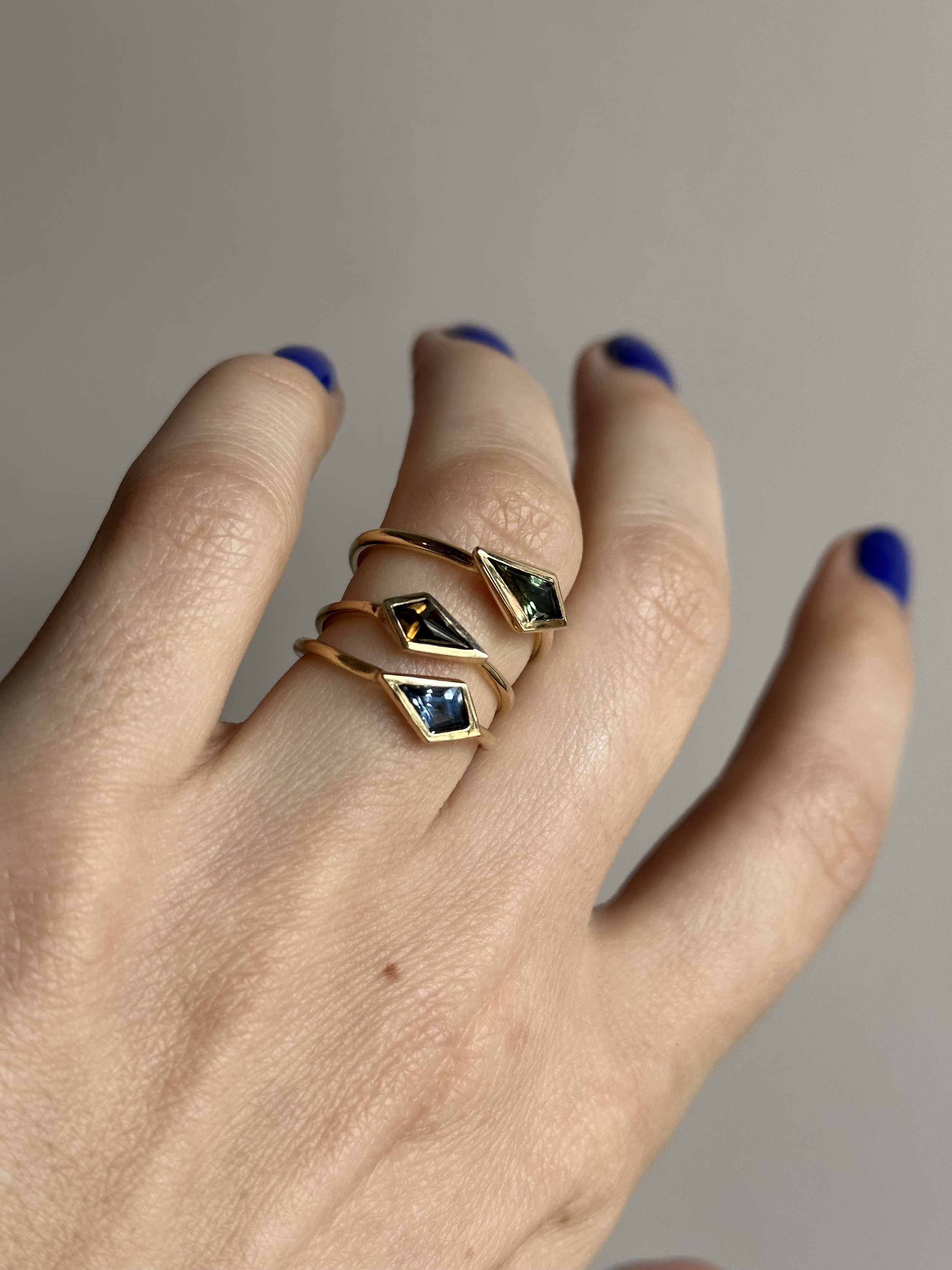 Forest Sapphire Kite Solitaire