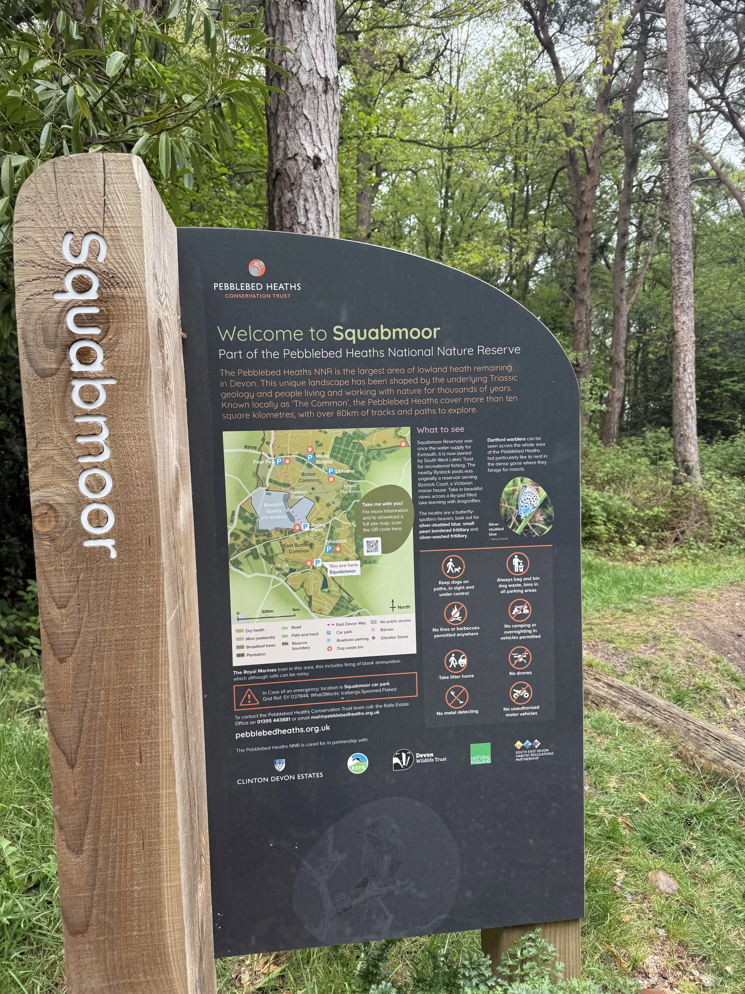 Signage and map arriving back at Squabmoor, East Budleigh Common