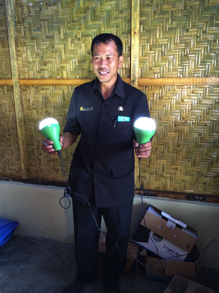 Indonesia - LED lighting powered by solar