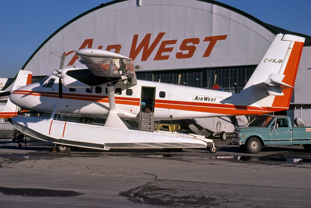 Kenneth I. Swartz/Aeromedia Communications Photo © Vancouver, BC 31-Dec-1975