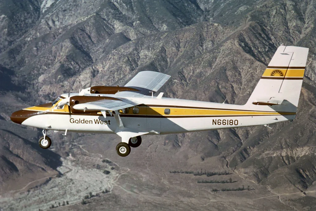 Golden West Airlines Photo ©