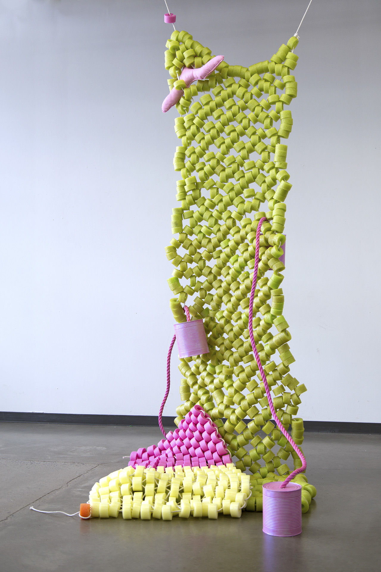 Olivia Vidmar Issues in Material Practices: Encoded Beads, 2018 Concordia University Relational Bead / Consider the bead’s parallels in architecture, the body, landscape and language, etc. Olivia used a variety of media reminiscent of childhoo