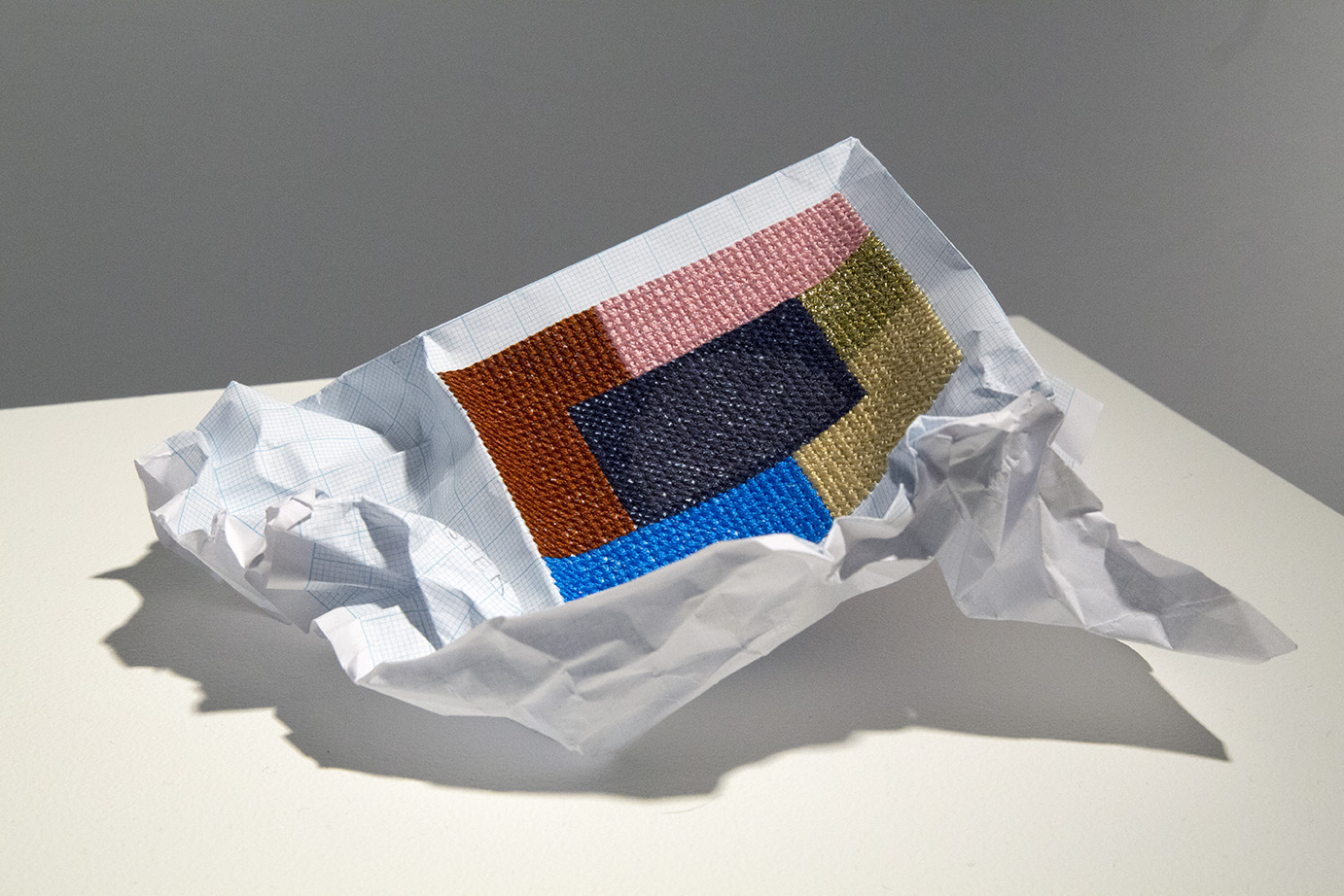 Gisèle Suzor-Morin Advanced Fibres , 2018 Concordia University Independent Research / This course provides a framework for students to develop their studio practice outside of the context of assignment-driven work. Gisèle created a series of
