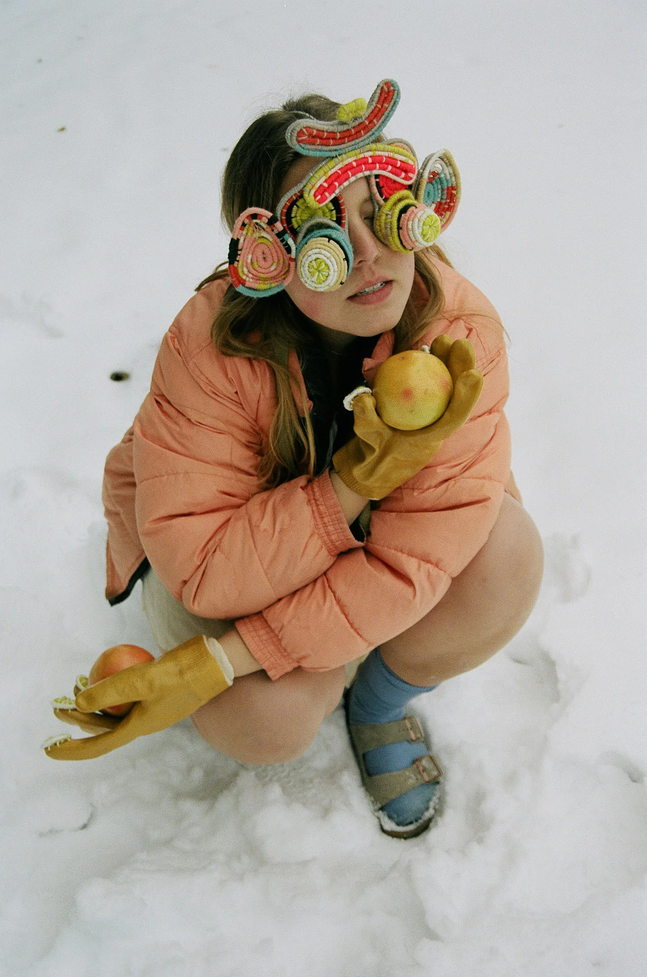 Julia Woldmo Fibre Structures I , 2018 Concordia University Body as Site / Consider the body as an alternative to an architectural space, immersive landscape, or digital environment as the location for your piece. Julia created a coiled headpiece and gloves that she wore to evoke the sensory perceptions of synesthesia. Her photographic series centered her as a mythological or alien figure, exploring both environment and self.