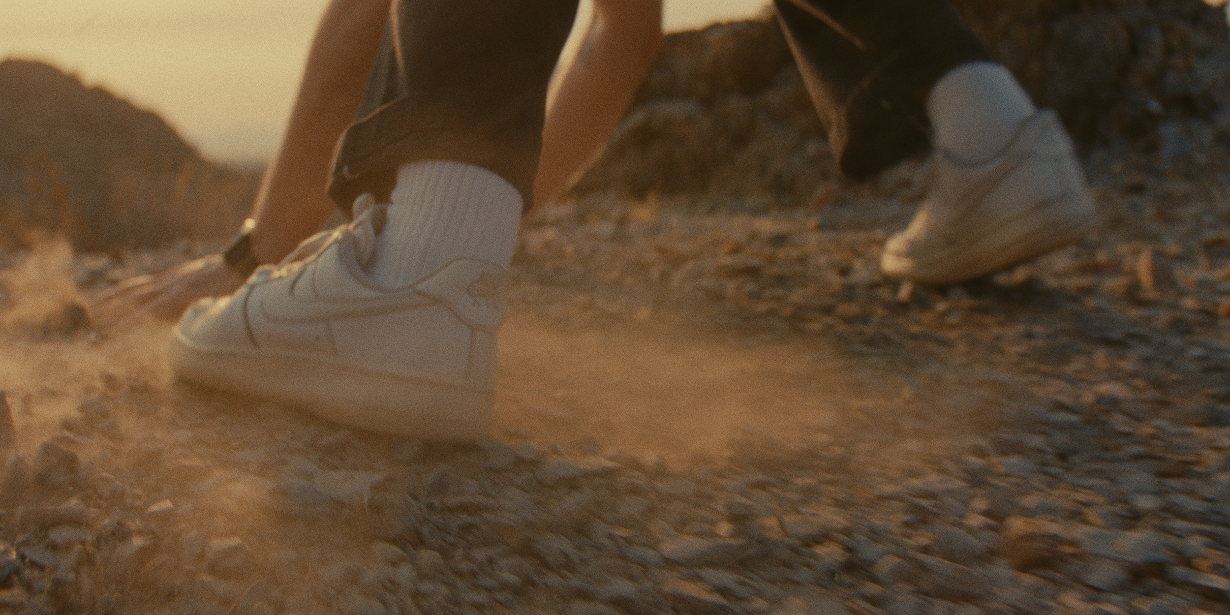 002413_PS_Suns Up_90s_IG.00_00_04_00.Still009.png