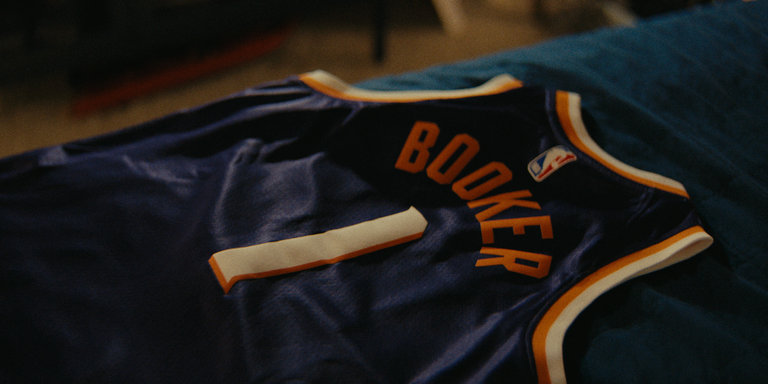 002413_PS_Suns Up_90s_IG.00_00_13_04.Still025.png