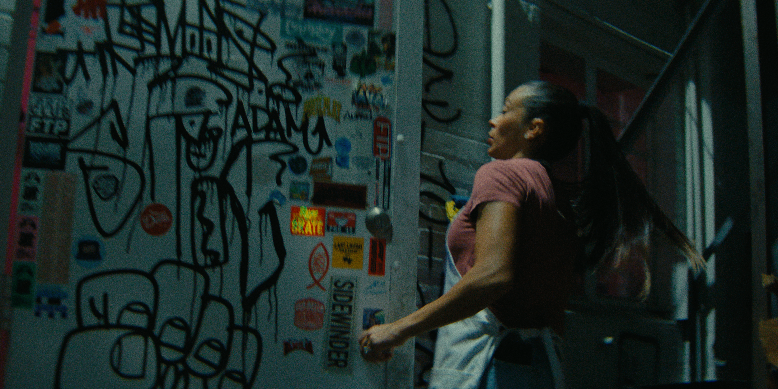 002413_PS_Suns Up_90s_IG.00_00_23_16.Still035.png