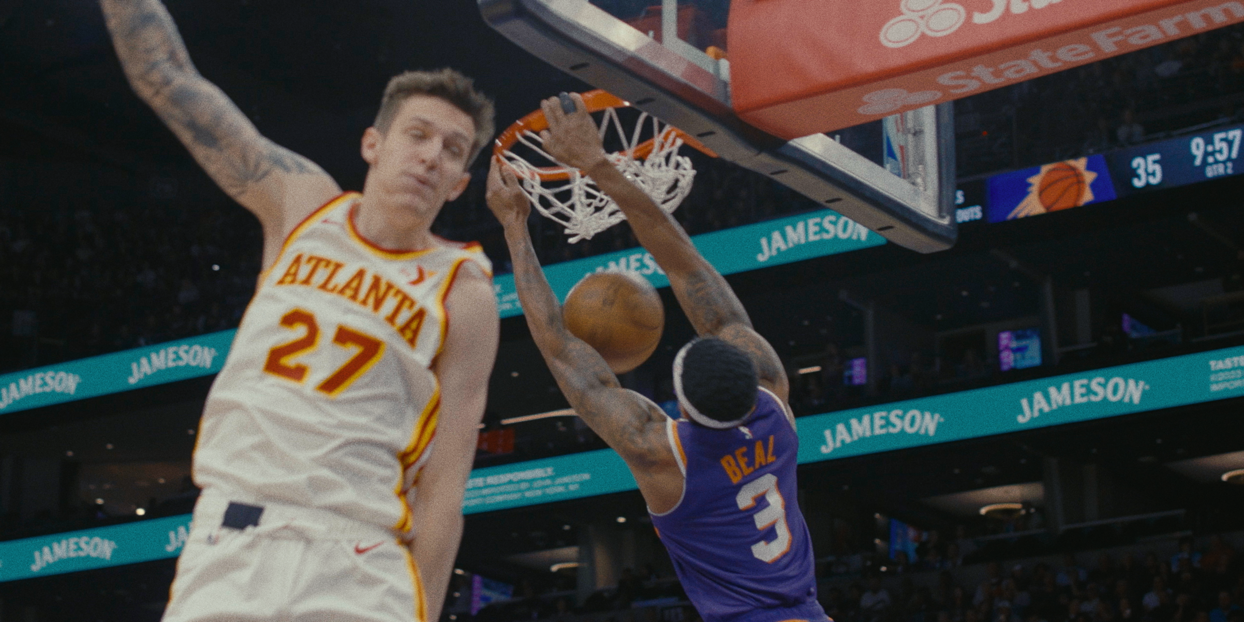 002413_PS_Suns Up_90s_IG.00_01_23_07.Still111.png