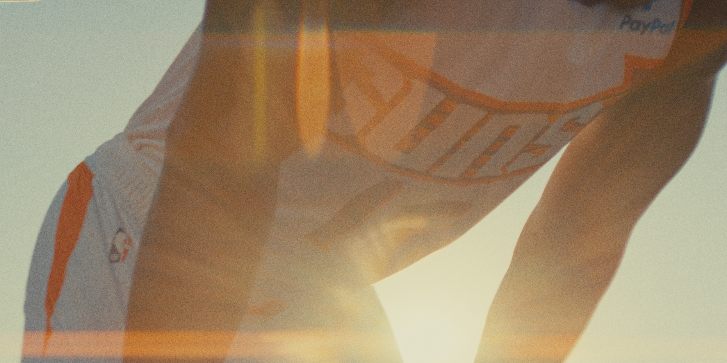 002413_PS_Suns Up_90s_IG.00_01_26_06.Still122.png