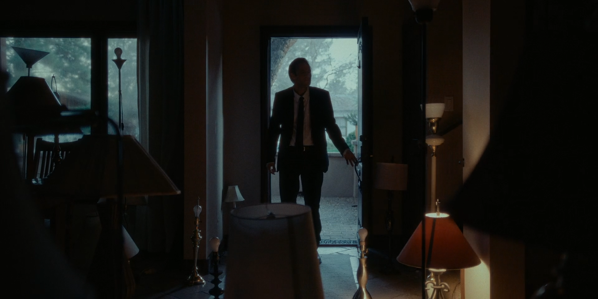 keep_the_light_on (1080p).00_03_03_00.Still010.PNG