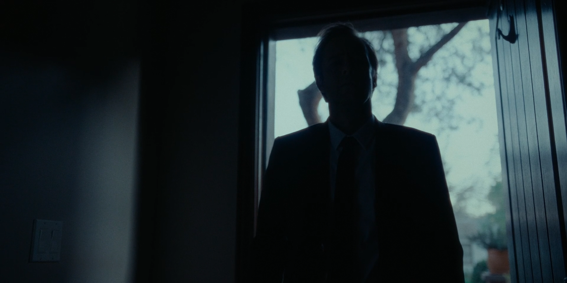 keep_the_light_on (1080p).00_03_16_05.Still013.PNG