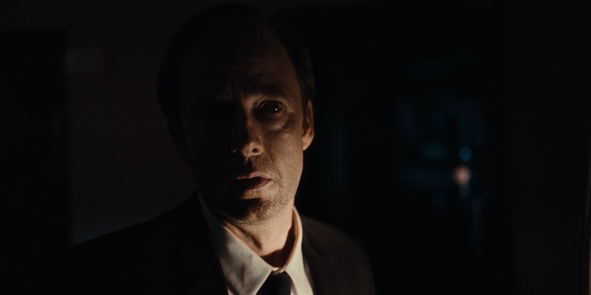 keep_the_light_on (1080p).00_05_11_17.Still018.PNG