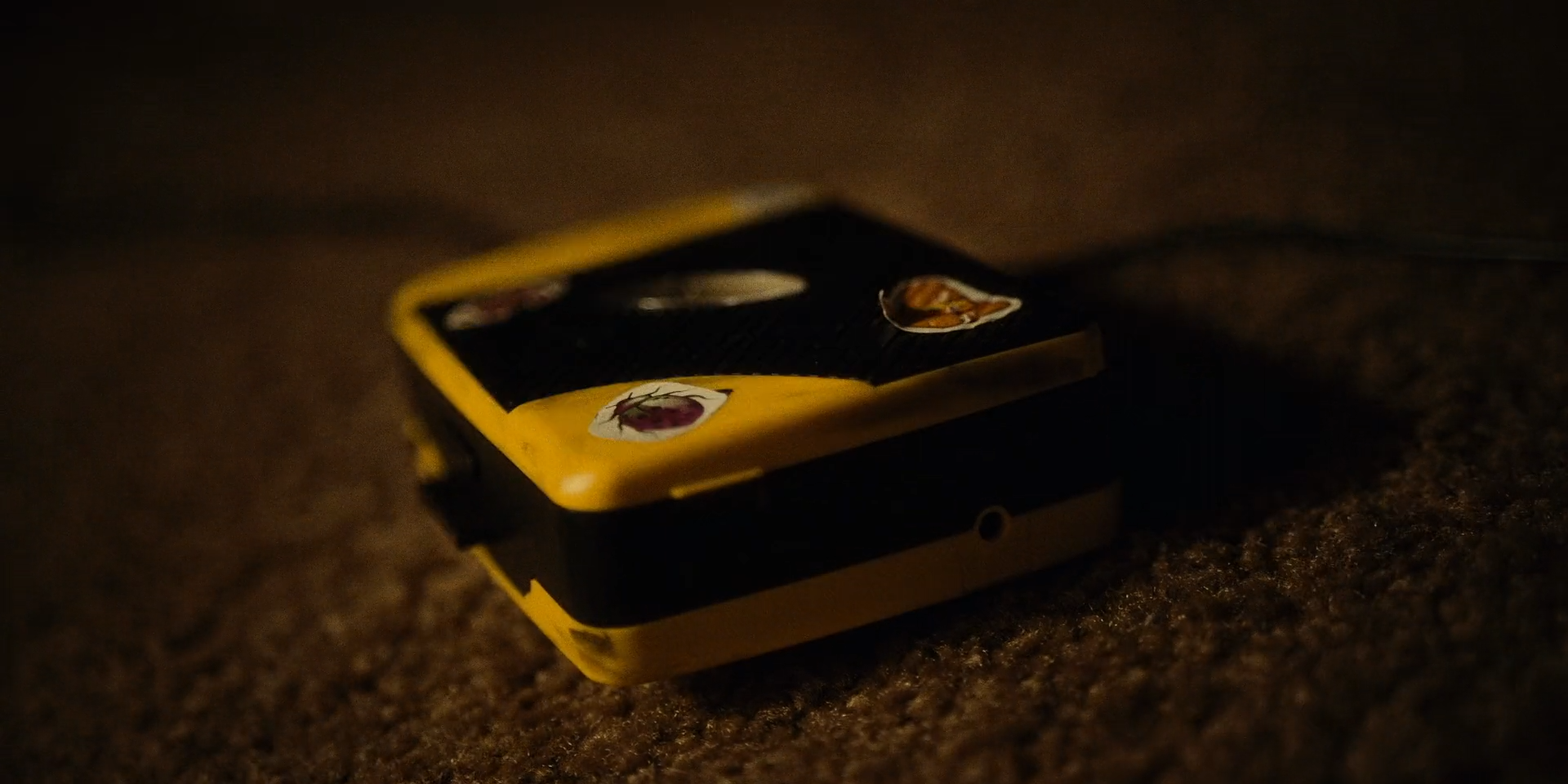 keep_the_light_on (1080p).00_08_43_21.Still027.PNG