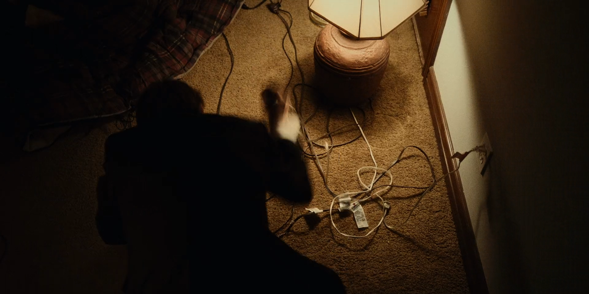 keep_the_light_on (1080p).00_09_26_09.Still029.PNG