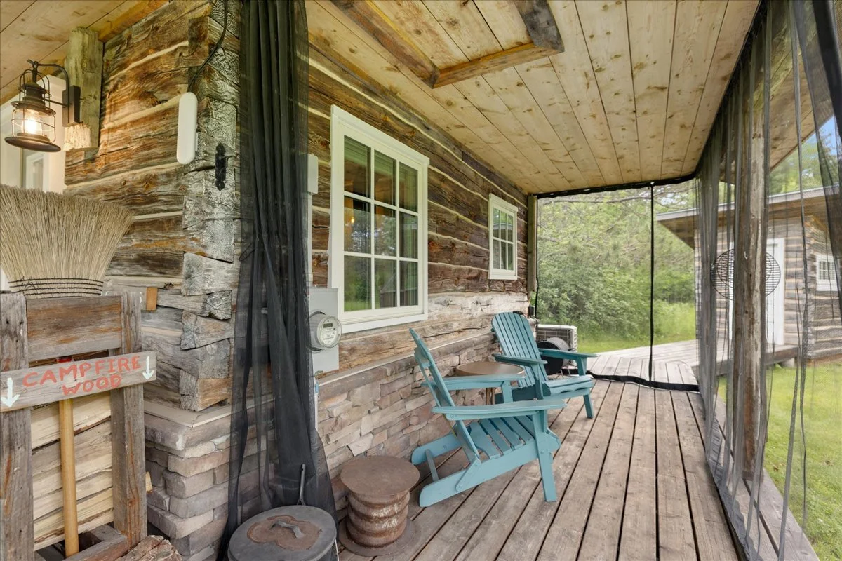 237-Log Cabin Exterior 25.jpg