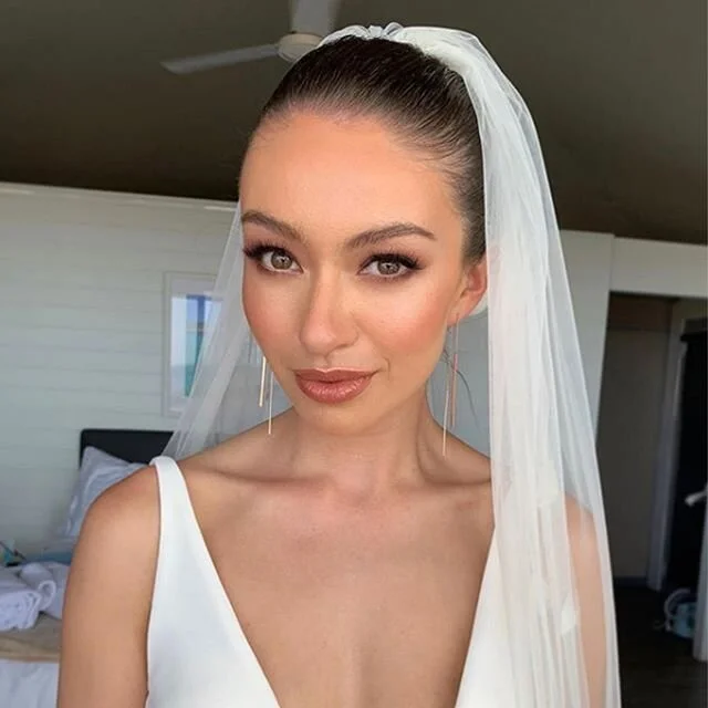 Here&rsquo;s some serious Perth bridal MUA #inspo - these talented Perth artists killi it in the bridal makeup industry. Tap to see our favourites. 📷 Image by @connoradams on beautiful bride