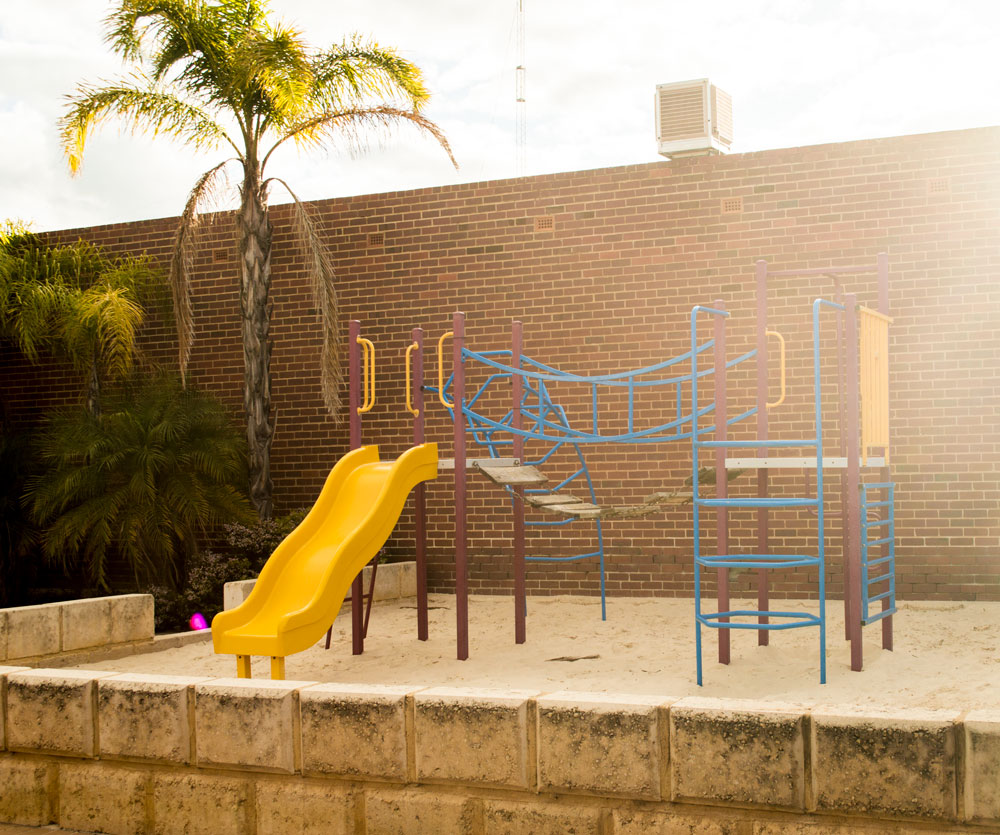 kid's-play-area.jpg