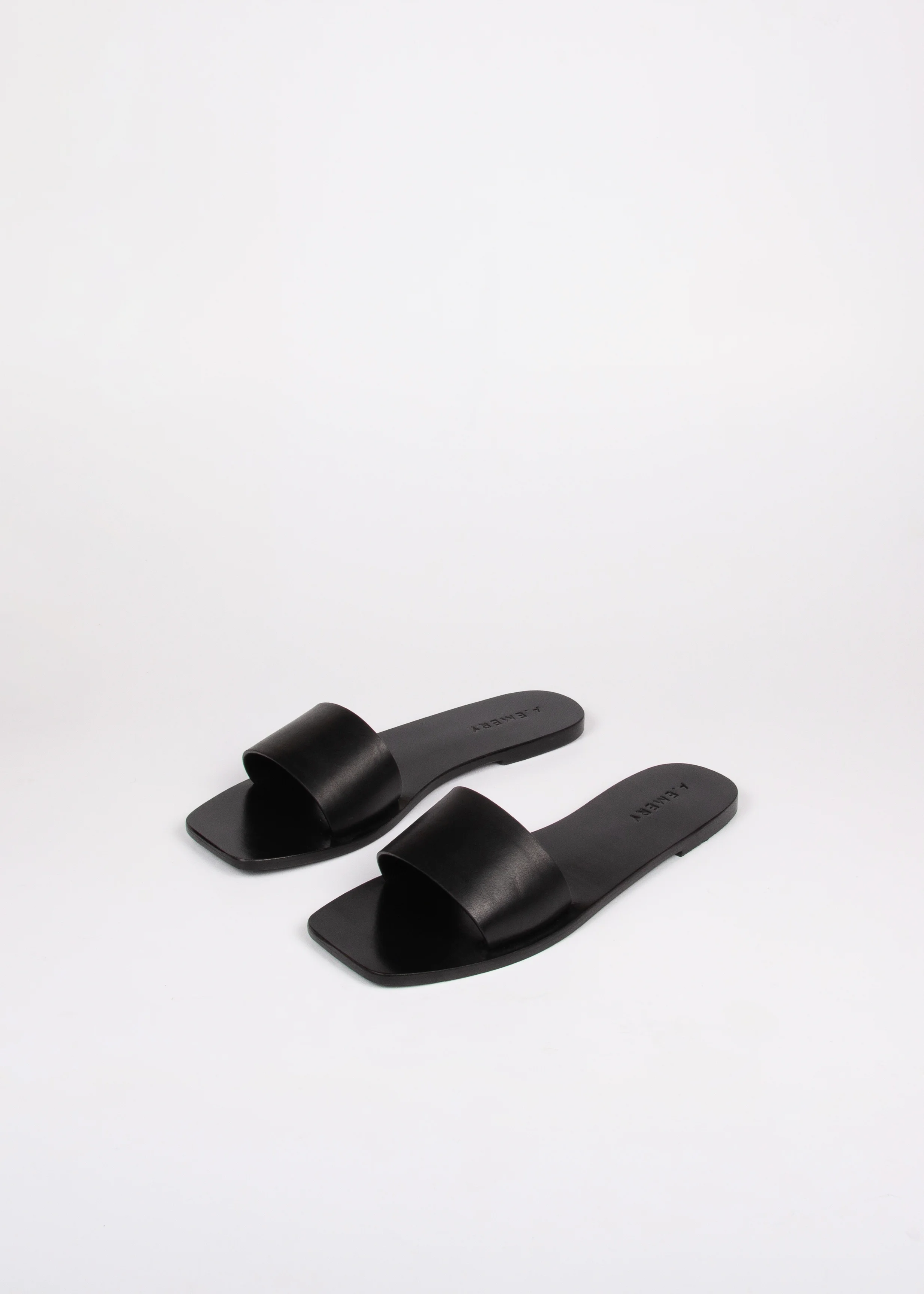 A.EMERY_Angle_Zadie_Black.jpg