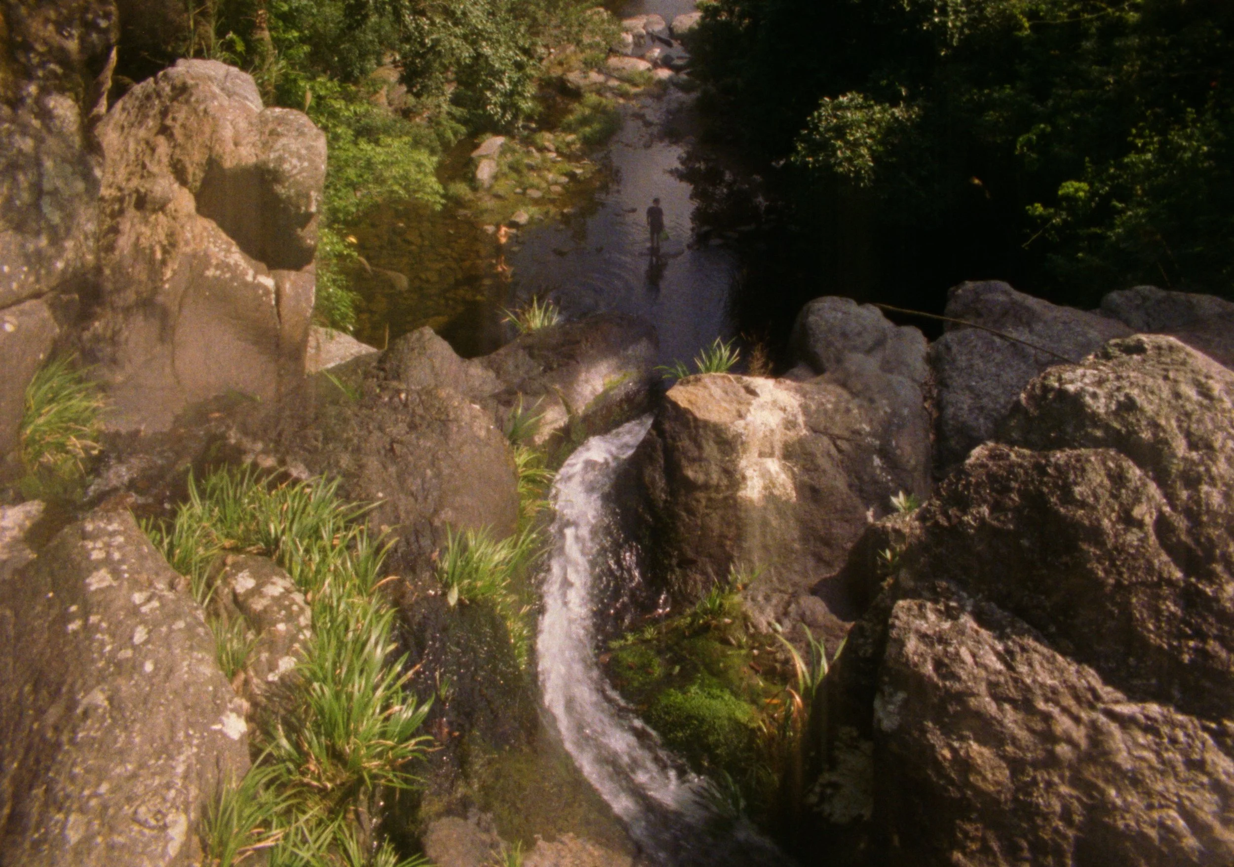 SplitsinTwo_Liu_Still4.jpg