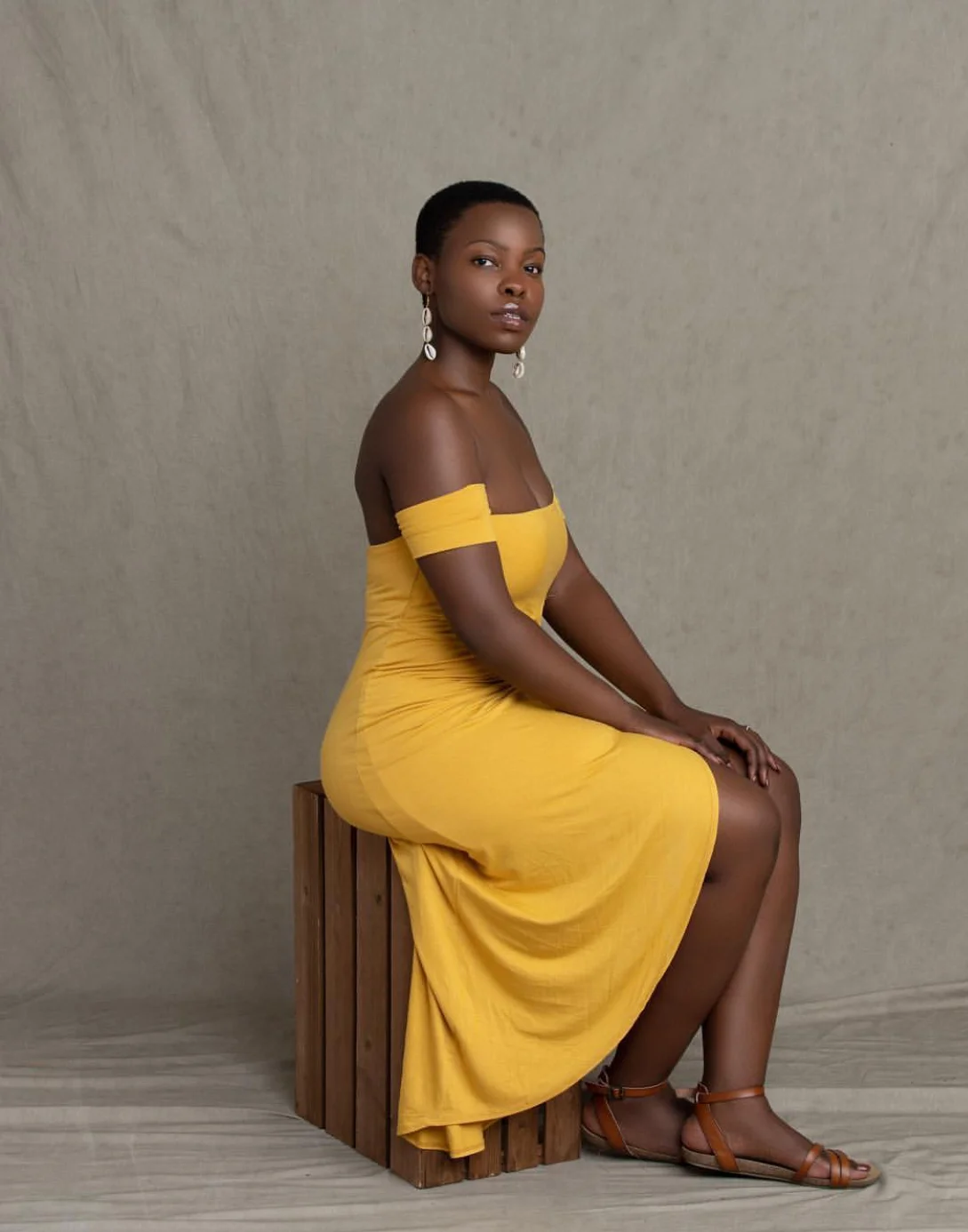 IMG-4380 YELLOW DRESS SIDE VIEW.jpg