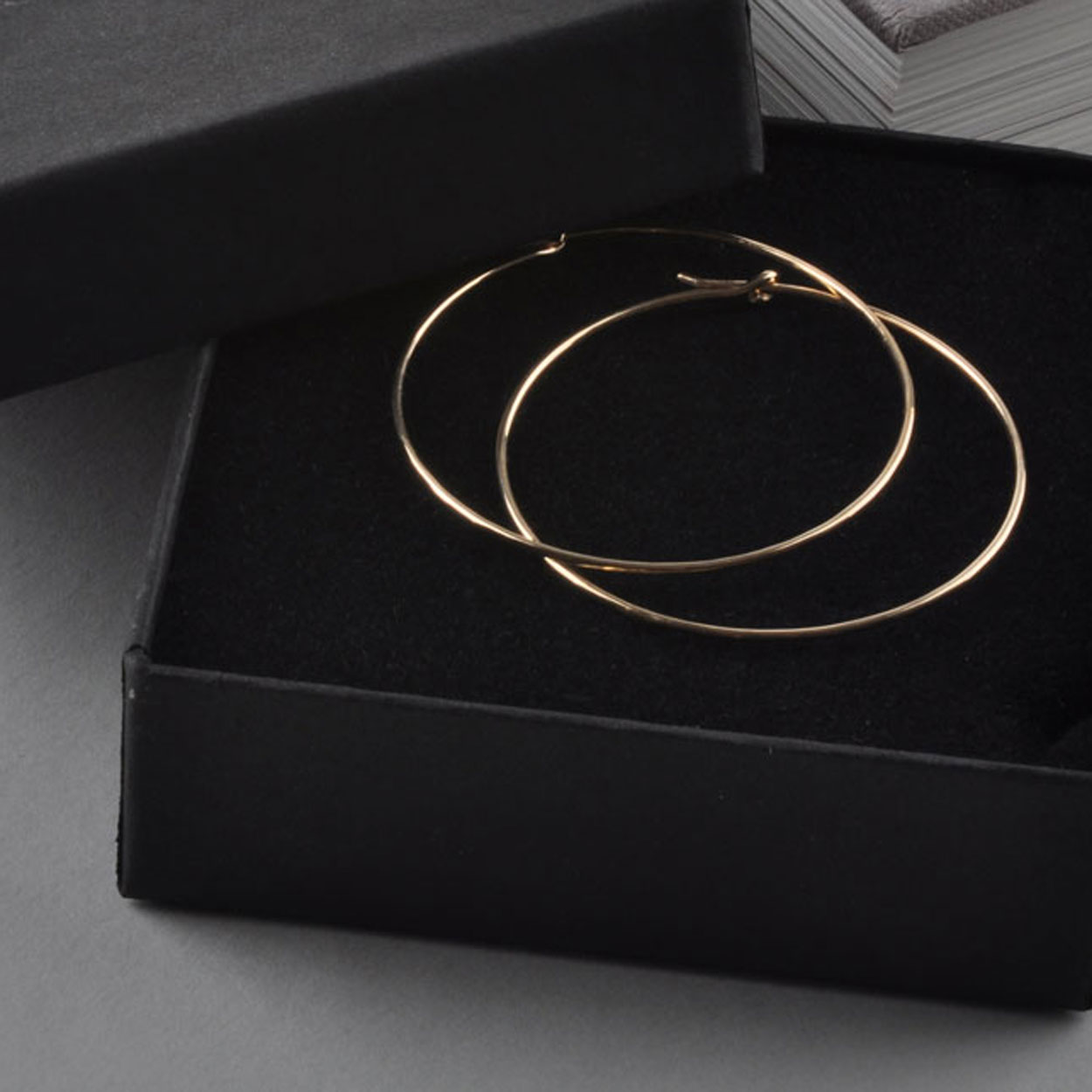 fine gold hoop earrings