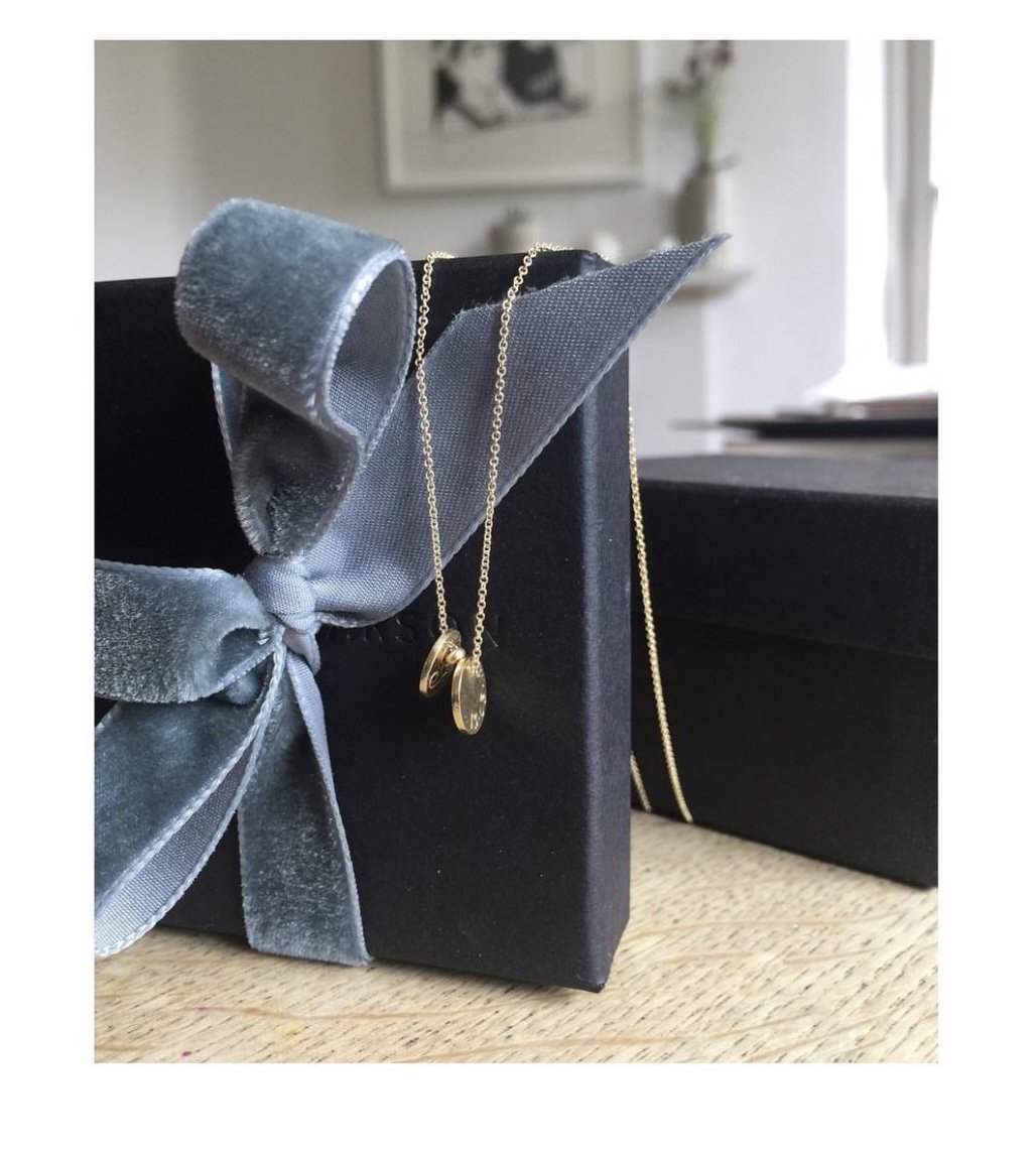Gold disc necklace (Copy)