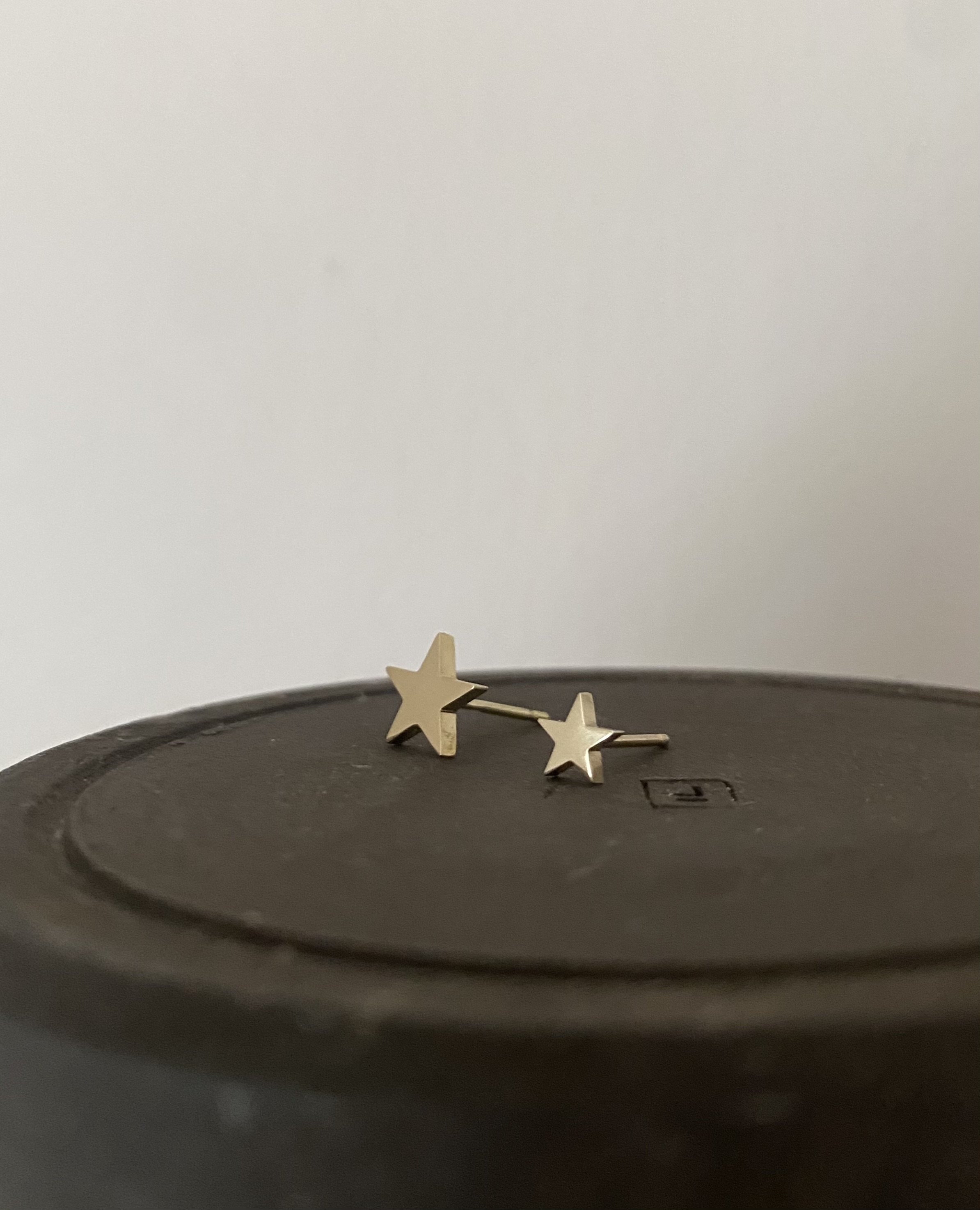 large star stud earring.jpg