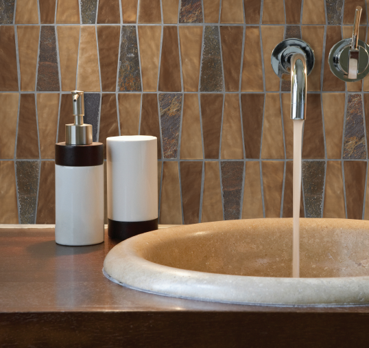 Regal Pendant- Room.PNG