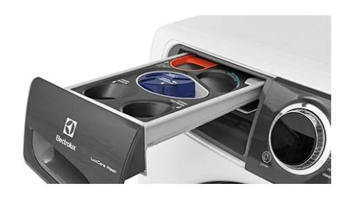 Front Load Washer White Detail 2- EFLS627UIW.JPG