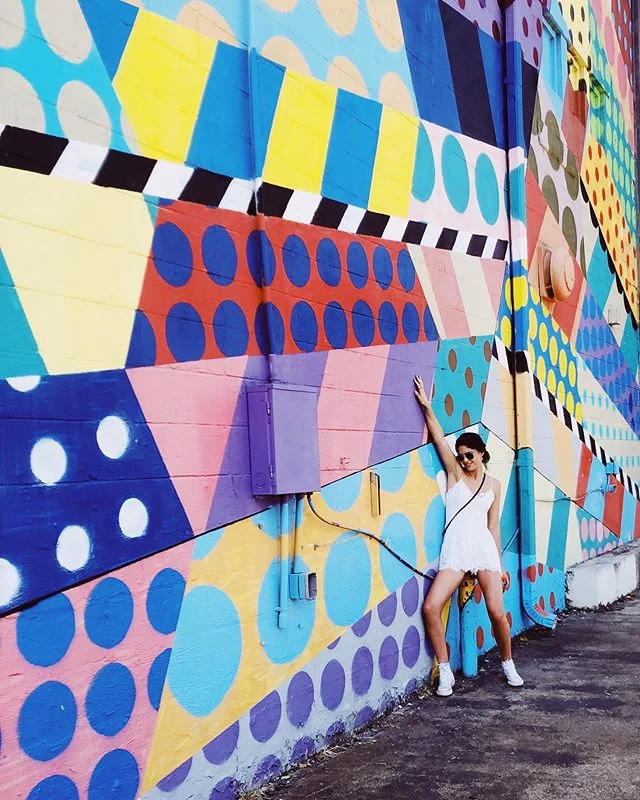 Nashville taught me you treat an outside wound with rubbing alcohol and an inside wound with drinking alcohol. It&rsquo;s science 
#hung #whereareallmybeautifulfriends