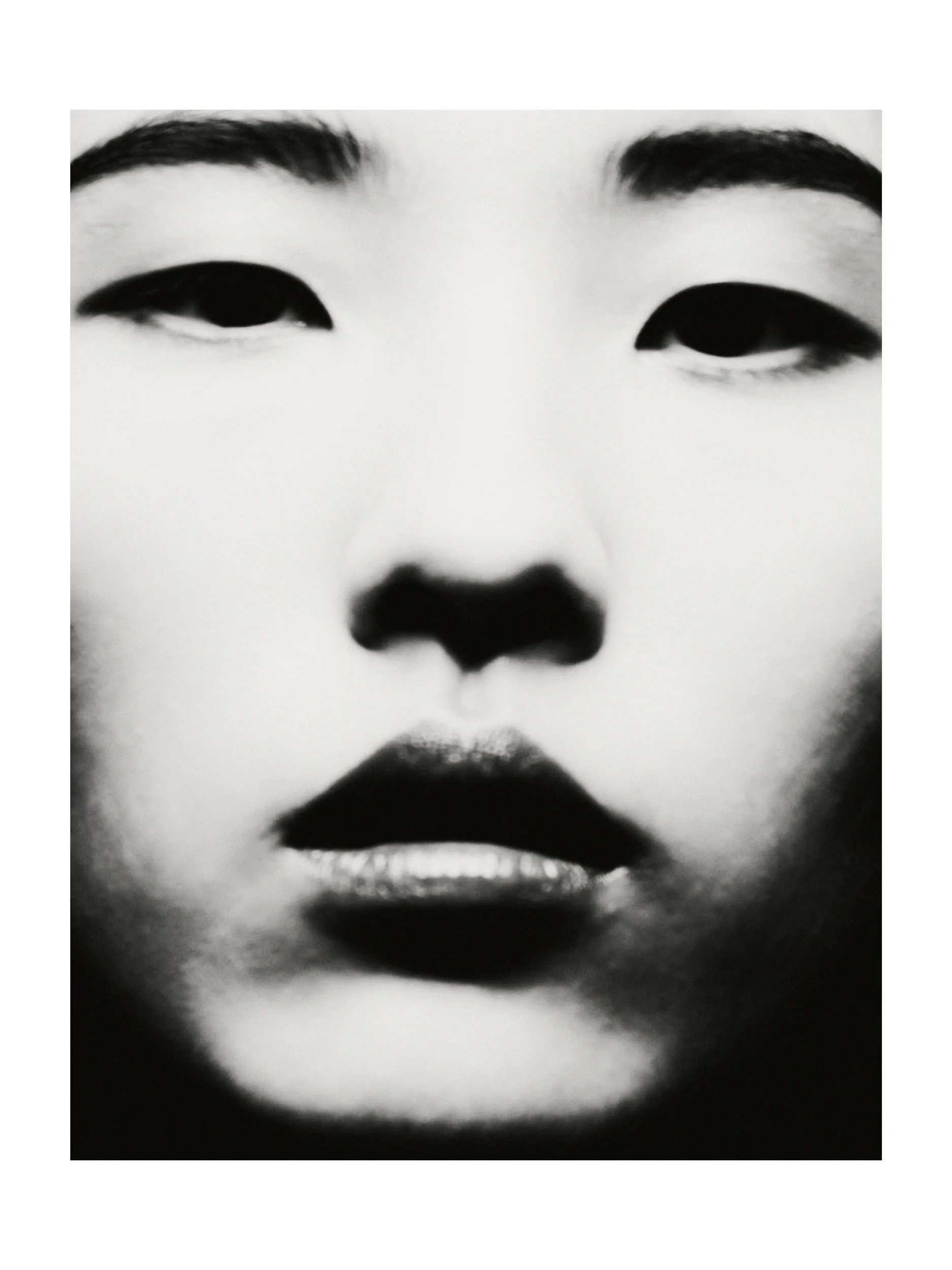 WEB_3500_72_(C) 2025 DENNIS TEJERO. ALL RIGHTS RESERVED. white.8.jpg