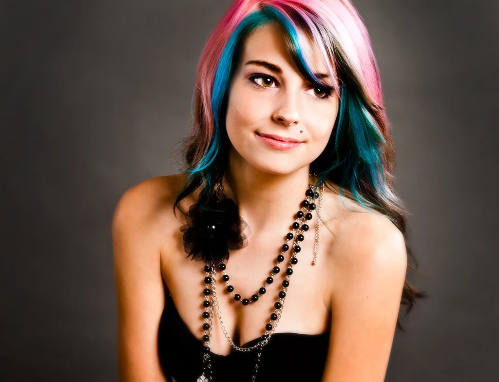 Ashley-Bolan-portrait.jpg