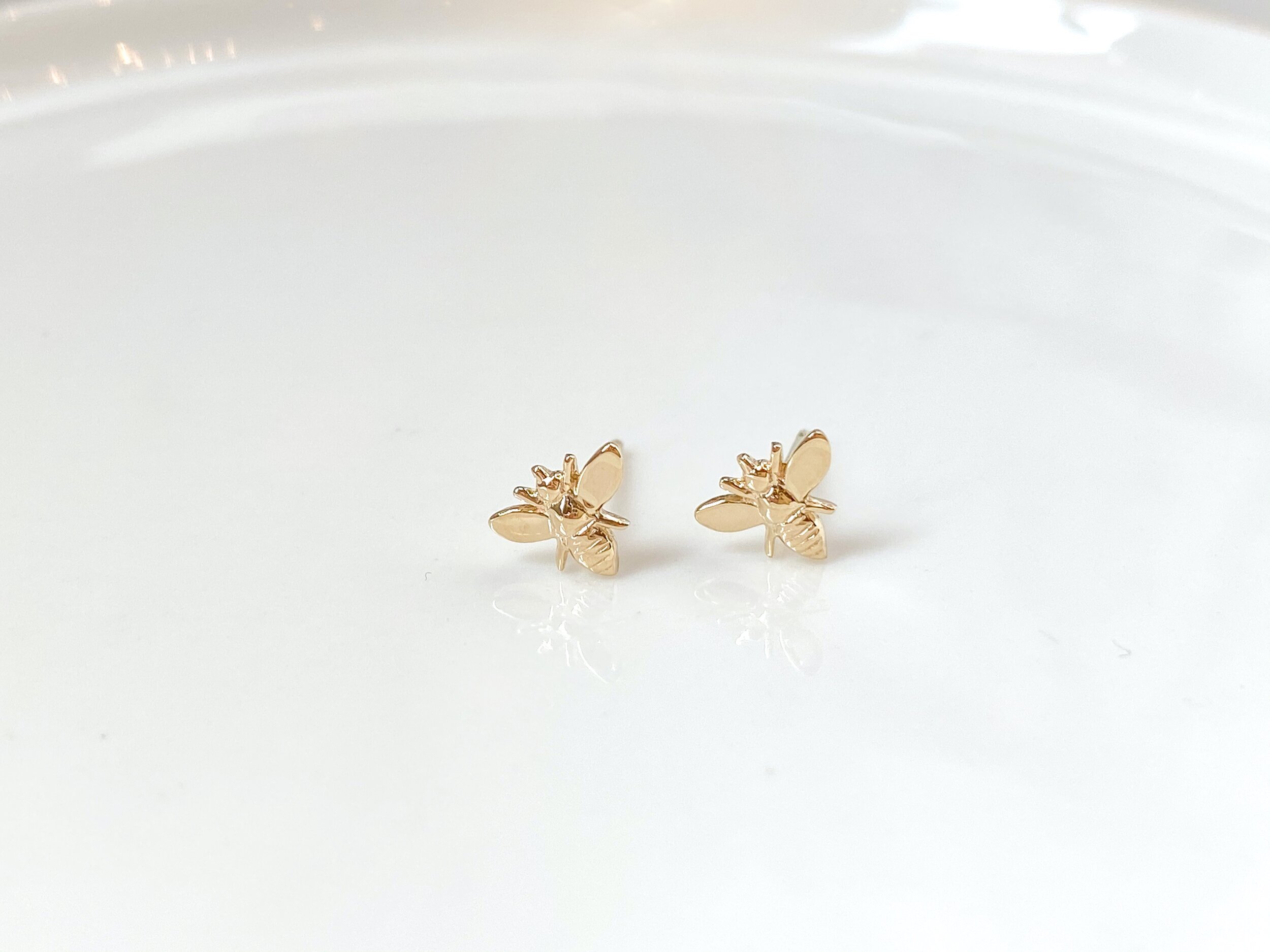 L'Abeille (bee) 14K Yellow Gold Stud Earrings