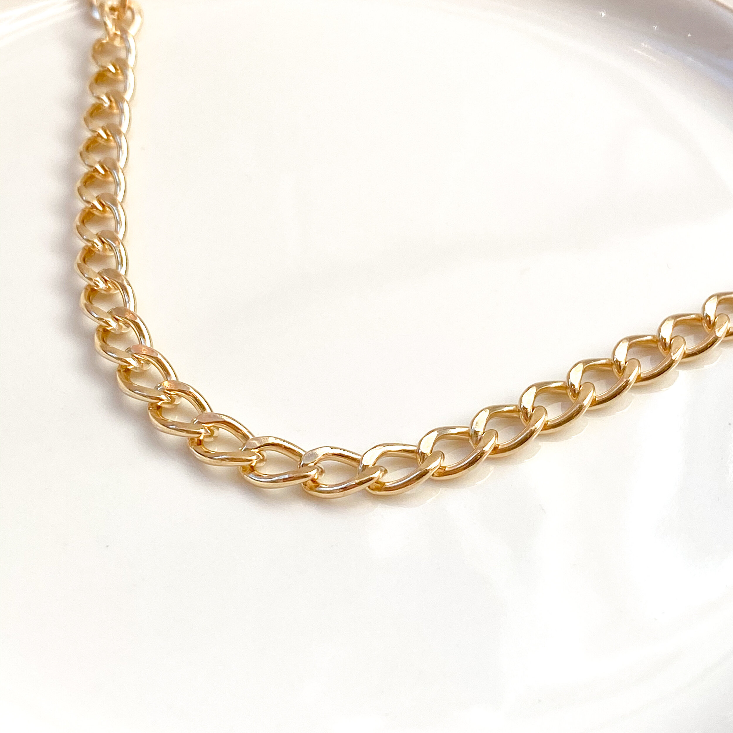 Gold-filled 5.5mm Diamond Cut Curb .JPEG