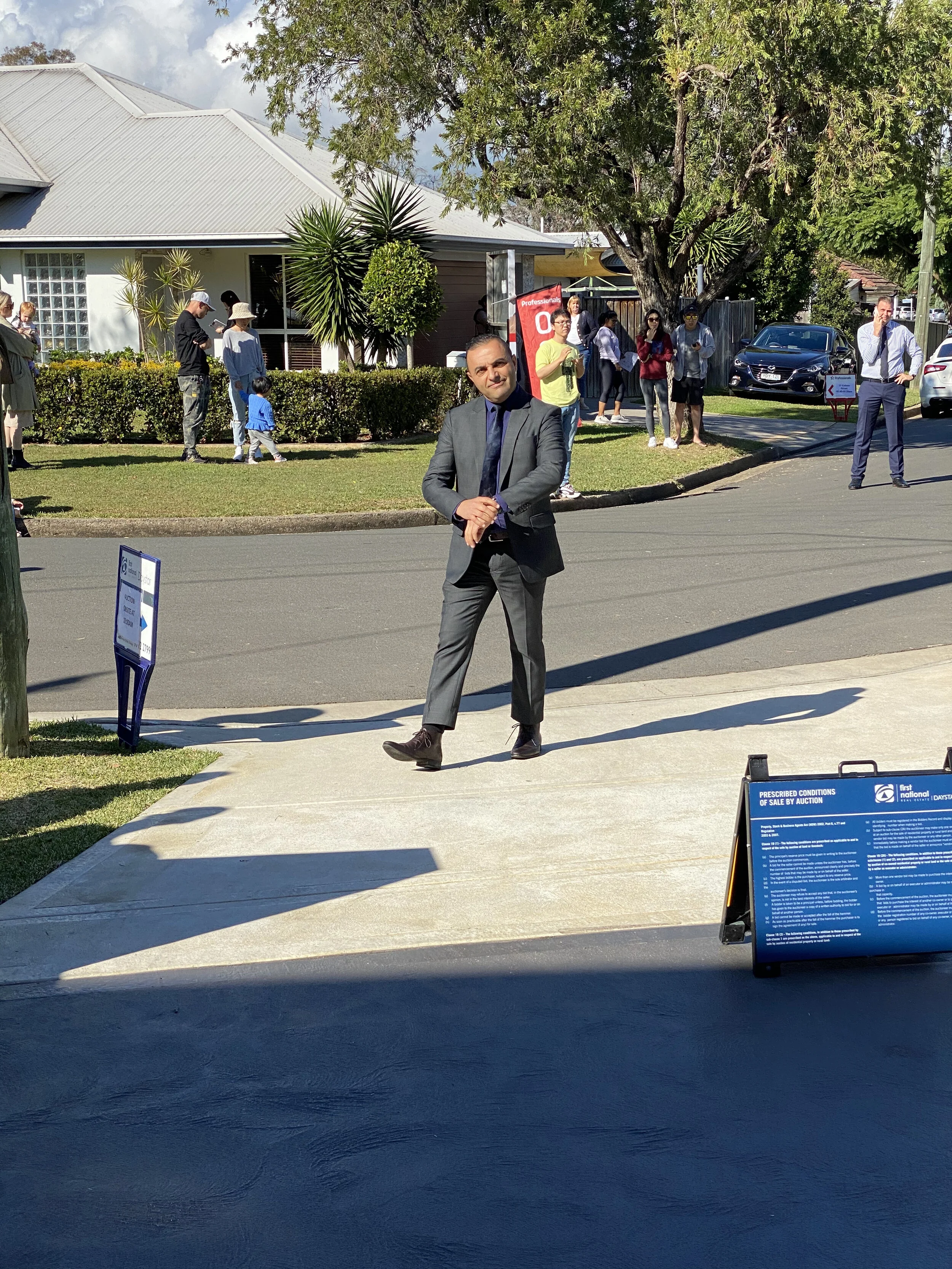 4 Collen Avenue, Picnic Point