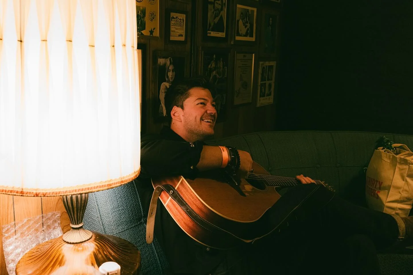 Just sitting here Jonesin for these next couple of weeks. We got something up our sleeve. @thirtytigers 

📸 @hrz.iii