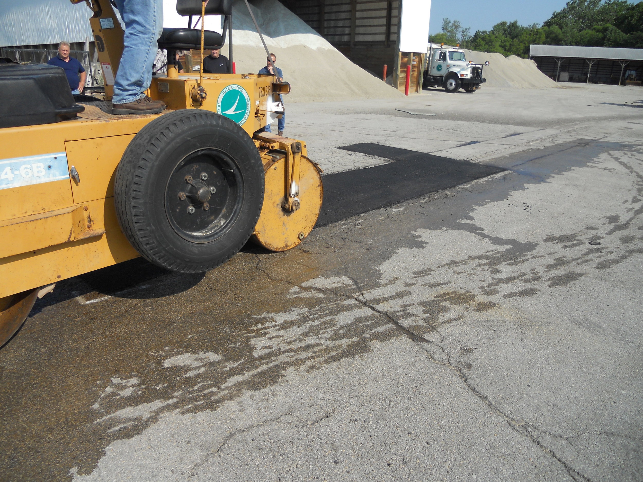 Compacting Recycled Asphalt in a Utility Cut