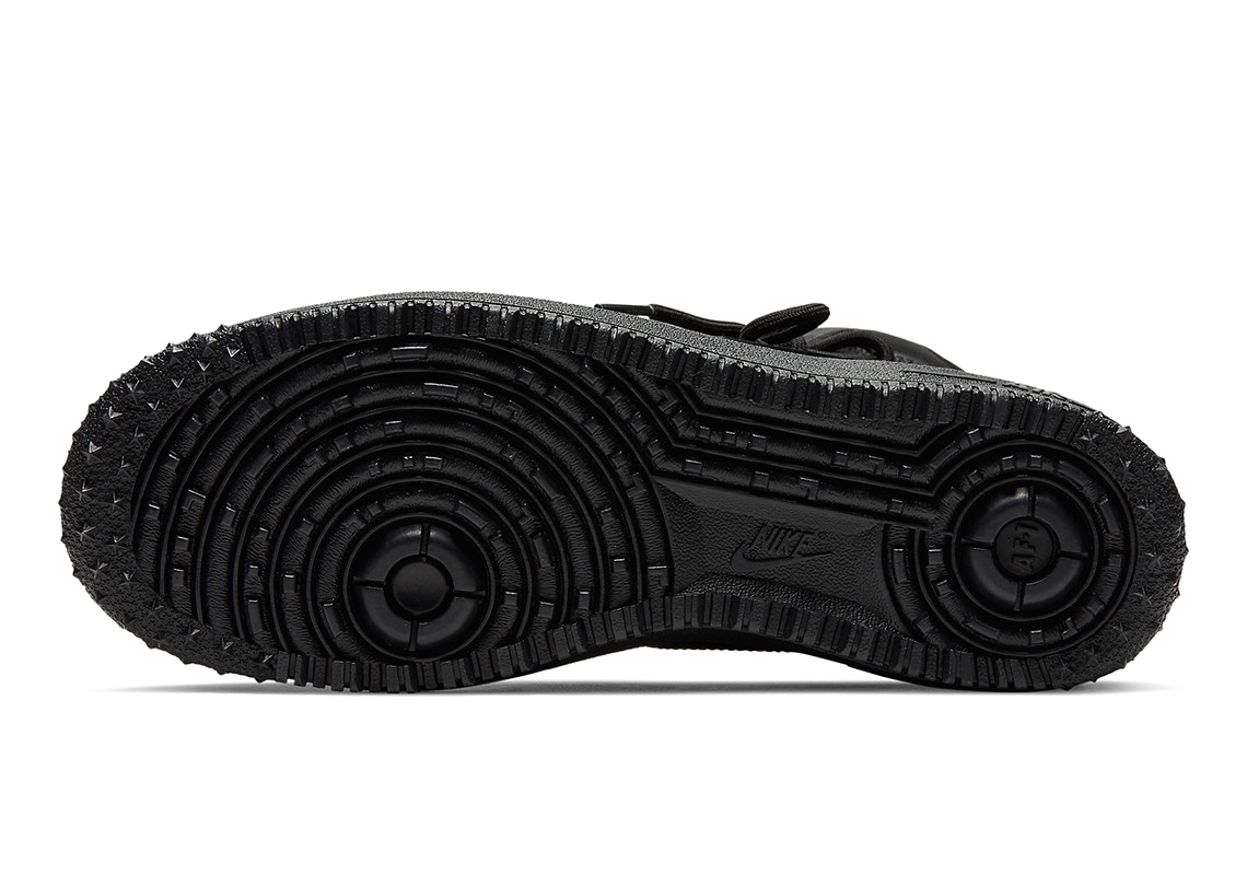 Nike Air Force 1 Triple Black Gore-Tex
