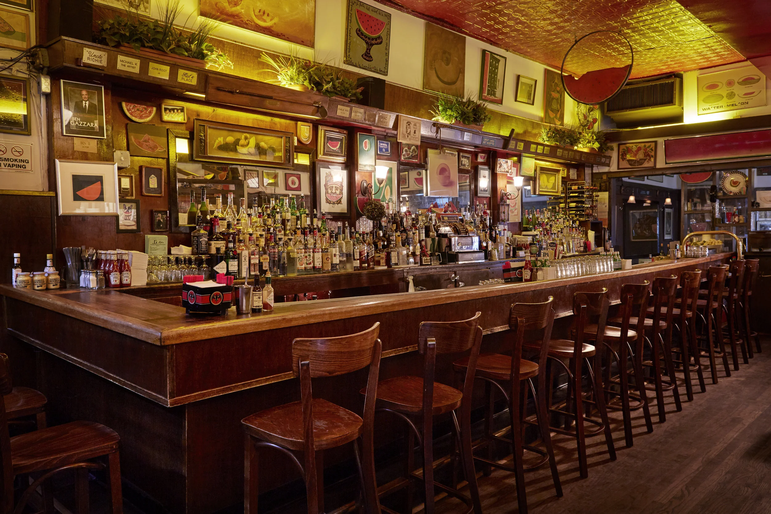 Bar_2.jpg
