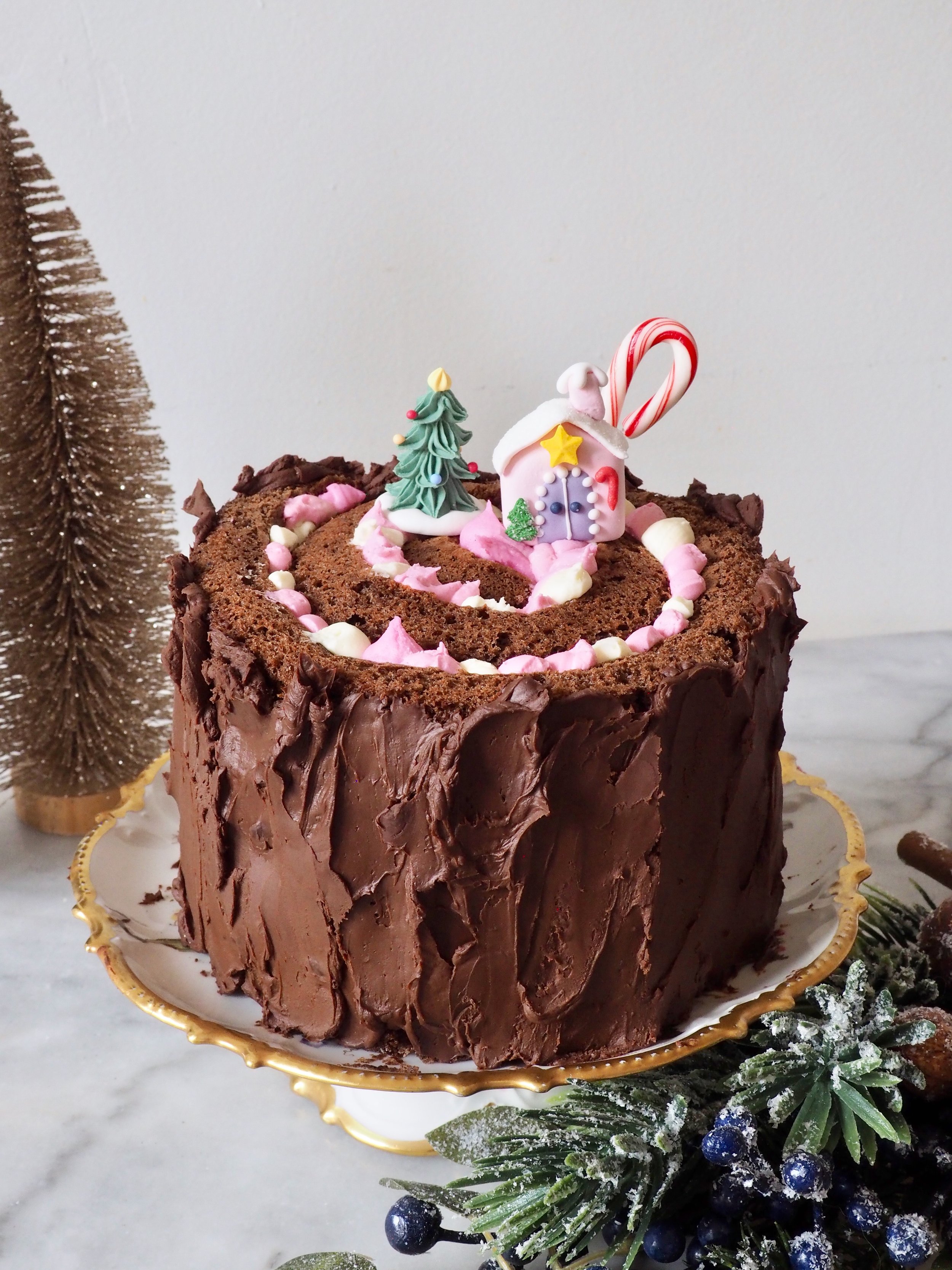 Bûche de Noël with Buttercream Frosting Recipe 