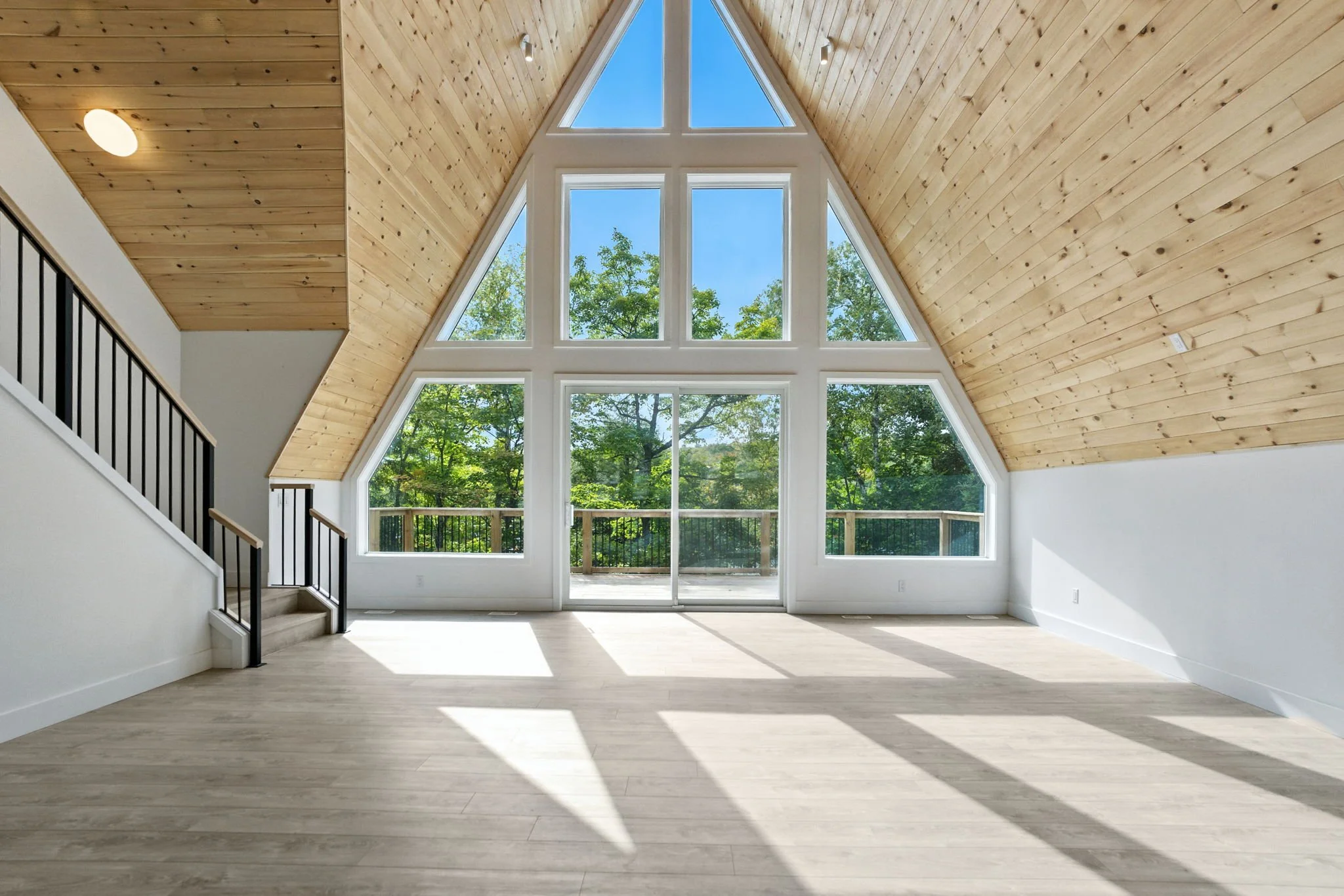 6-web-or-mls-Interior24.jpg