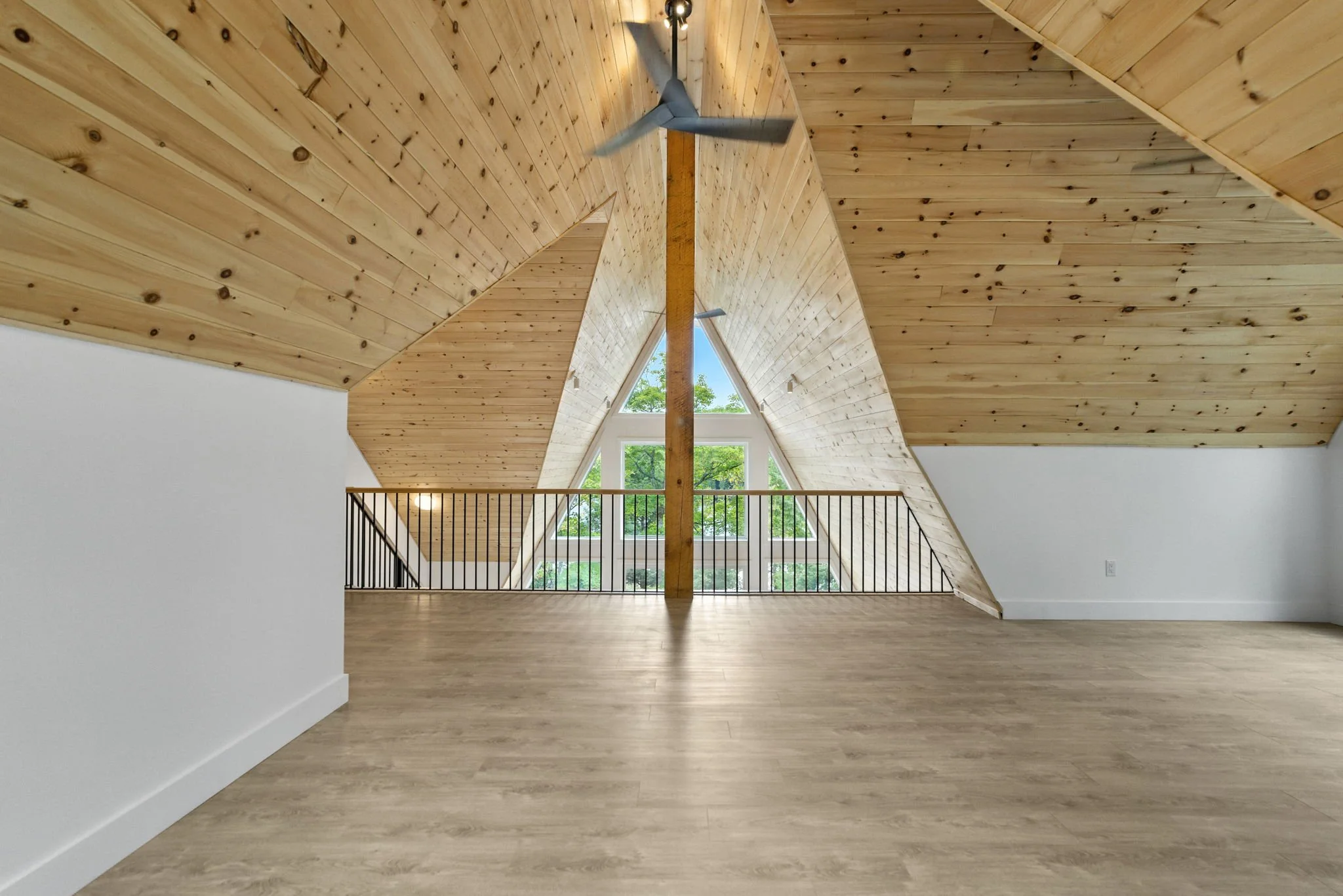 35-web-or-mls-Interior7.jpg