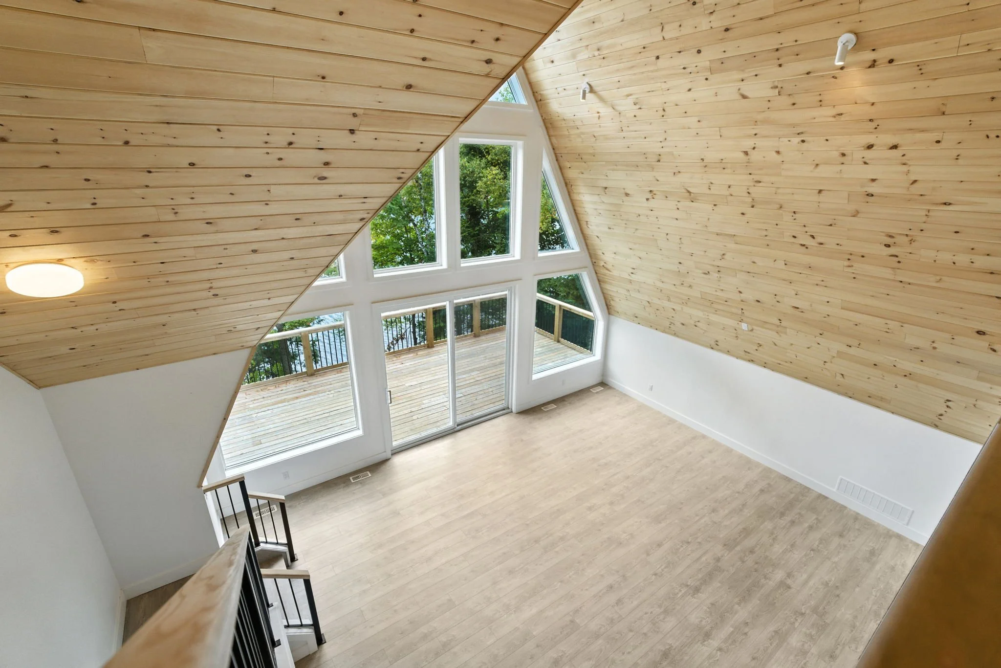 39-web-or-mls-Interior11.jpg
