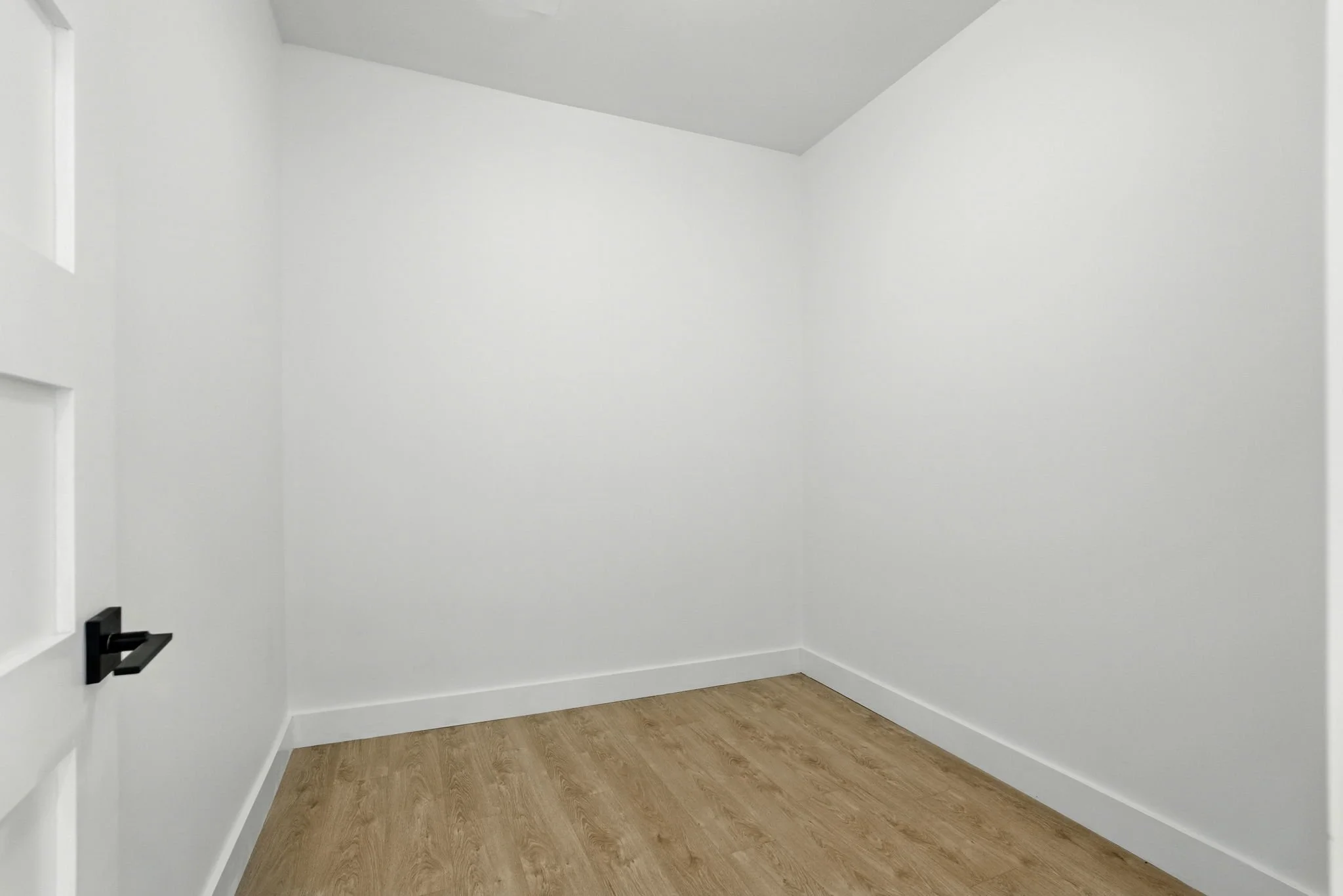52-web-or-mls-Interior73.jpg