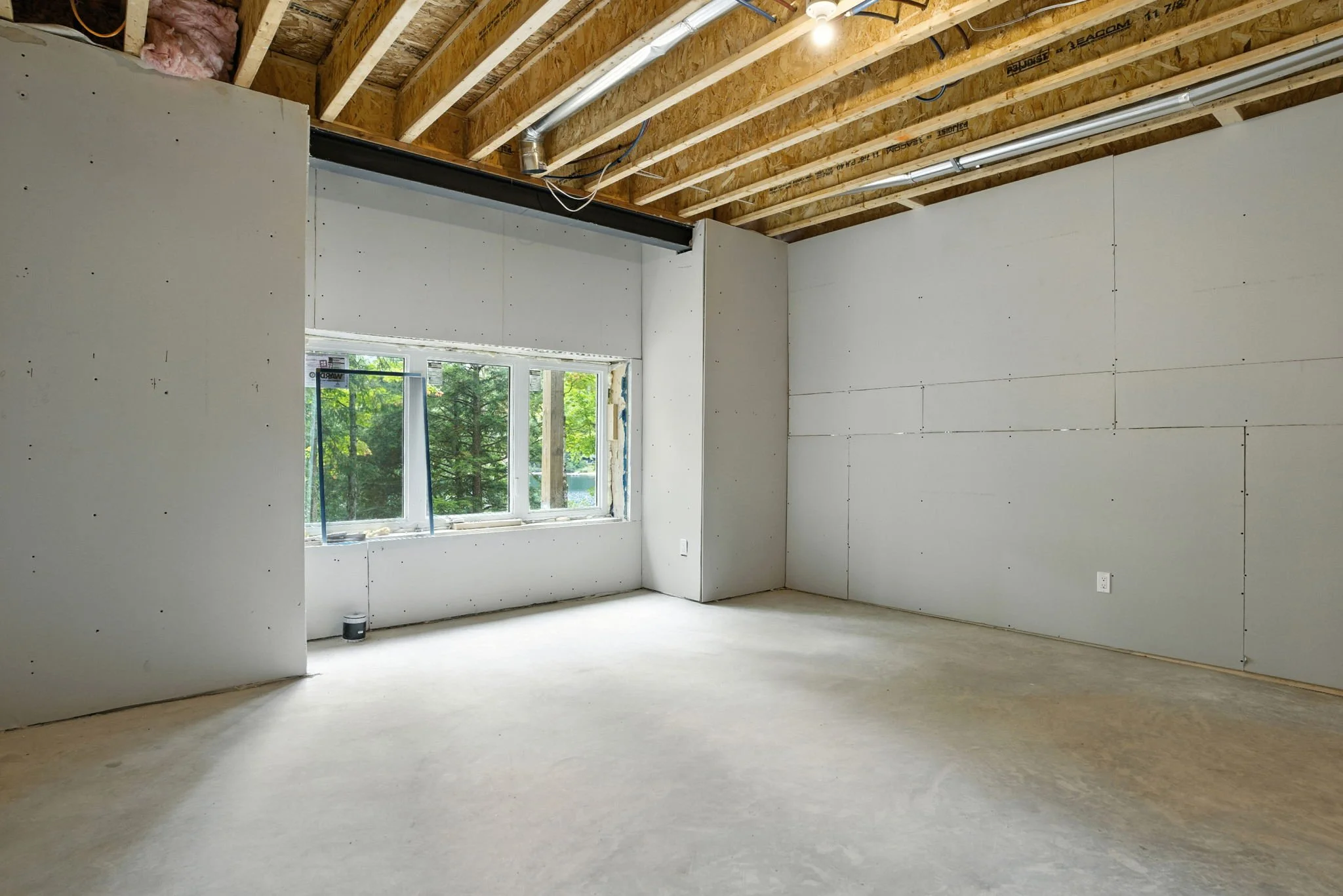 86-web-or-mls-Interior88.jpg