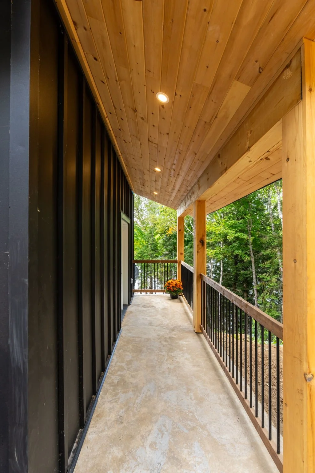 121-web-or-mls-Exteriors-14.jpg
