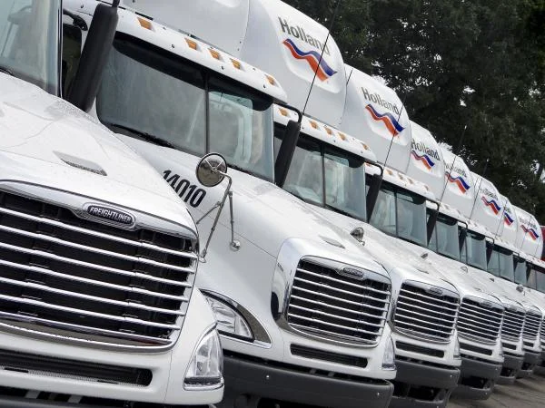 Holland Trucks-600x450.jpg