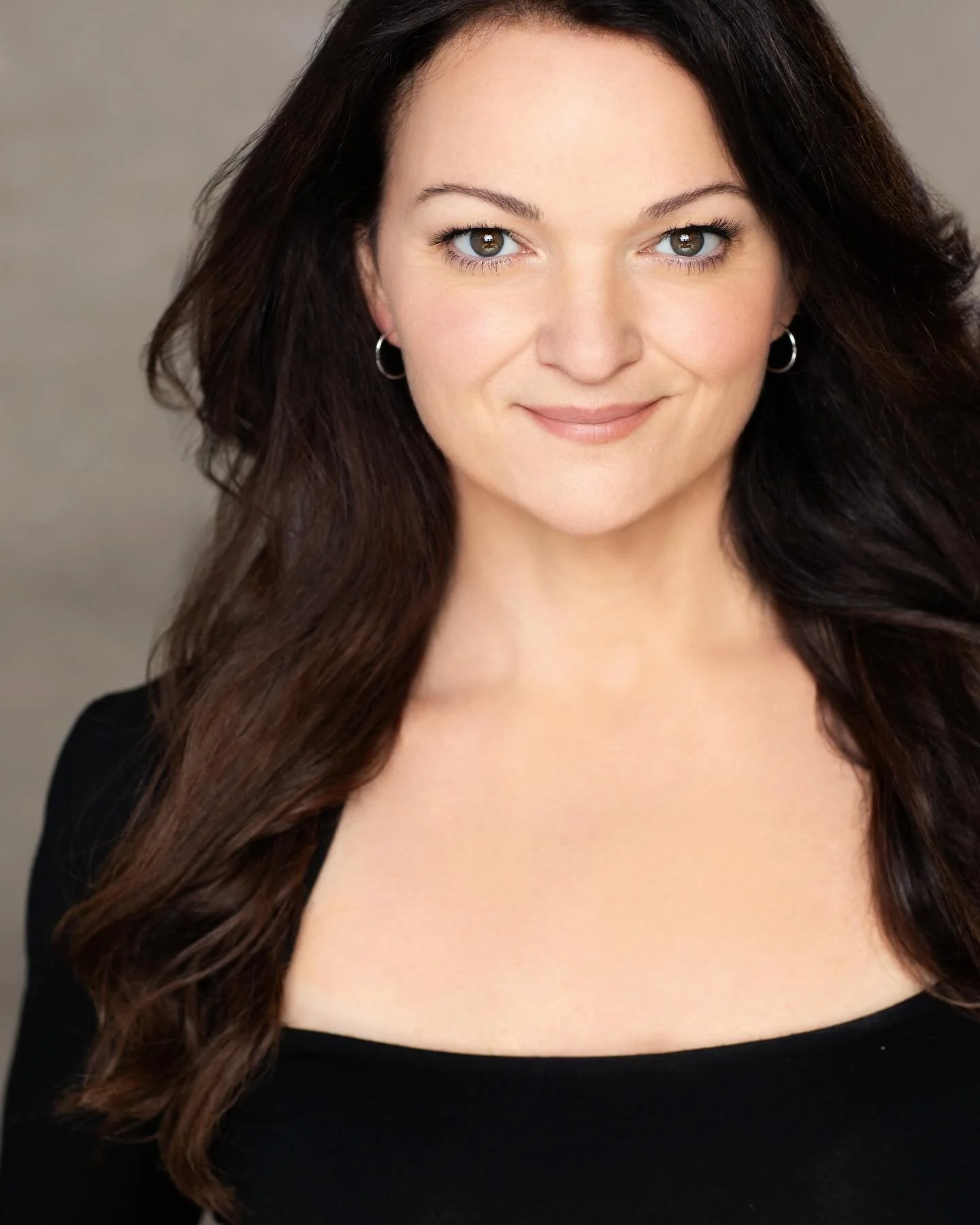 laura headshot.jpg