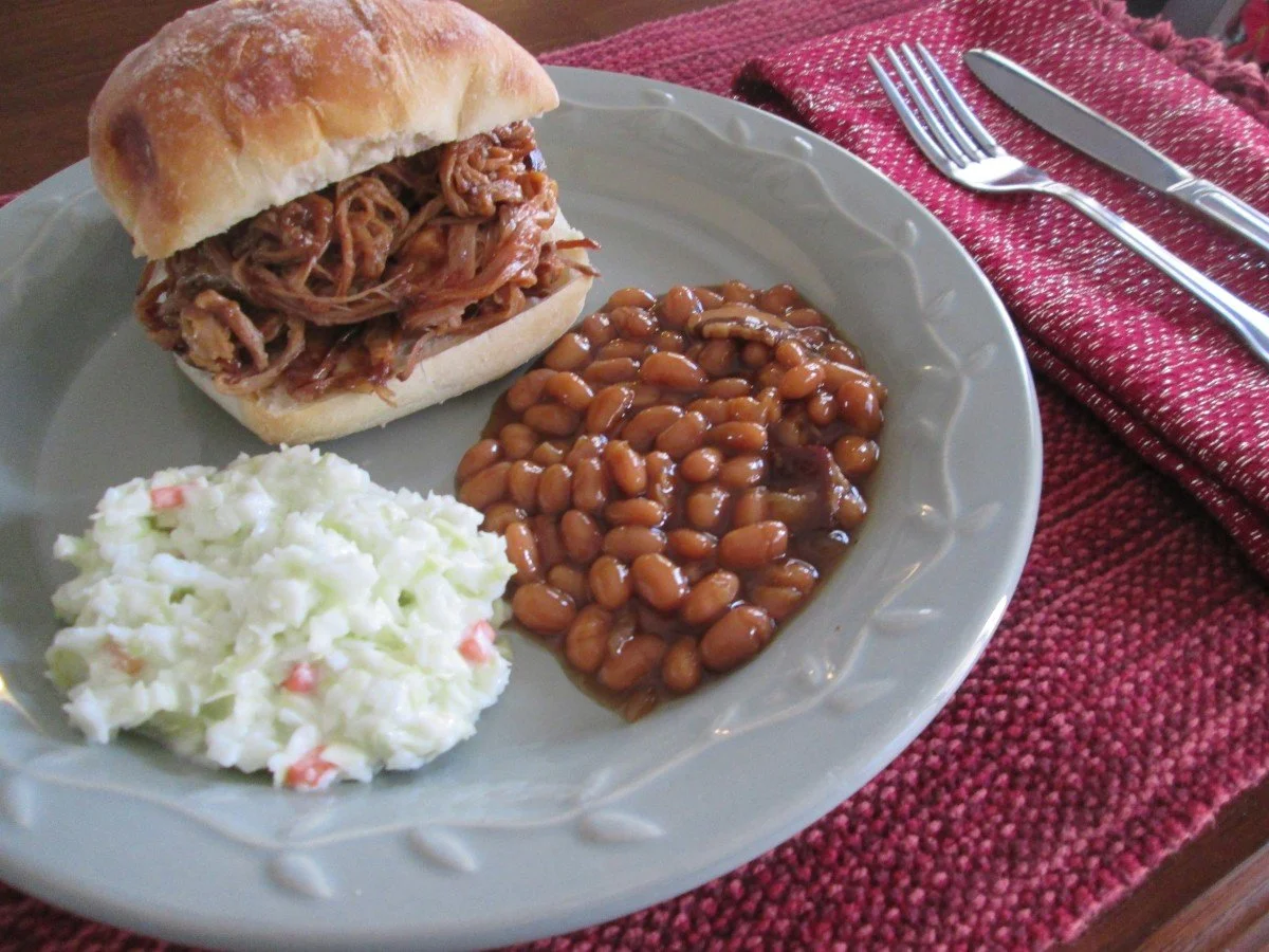 pulled_pork_bar_b_cue_x5.jpg